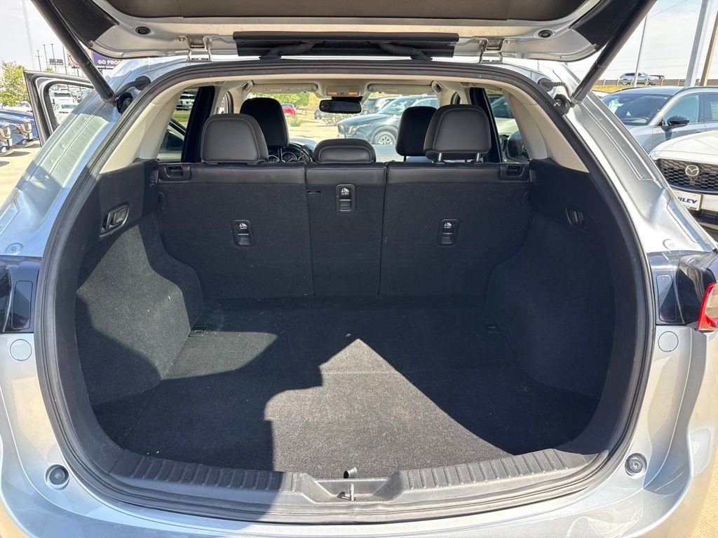 Used 2018 Silver Mazda Grand Touring image 13