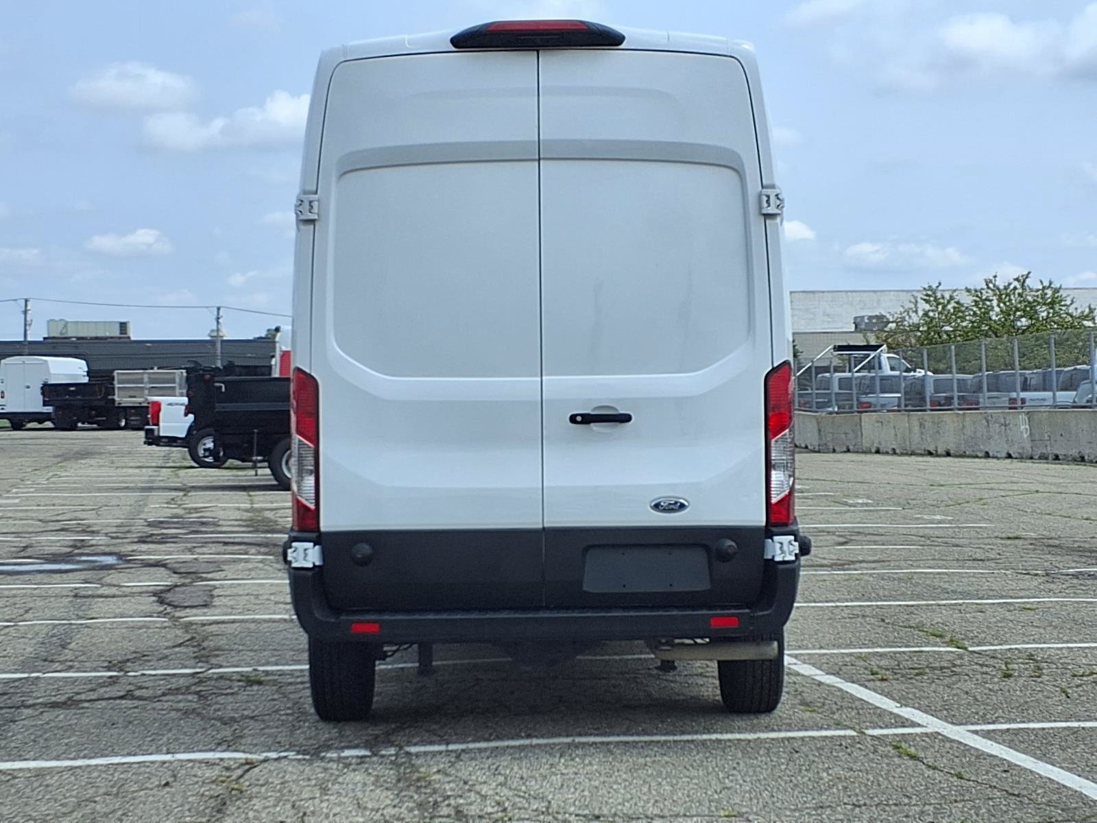 Certified Used 2023 Oxford White Ford Base image 30