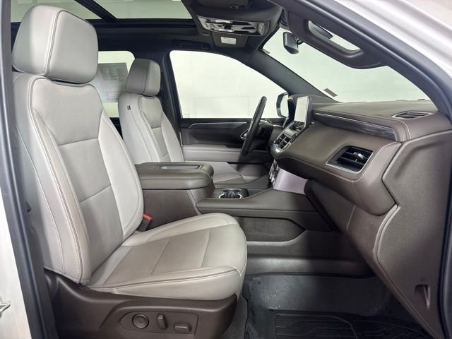 Used 2021 White GMC SLT image 4