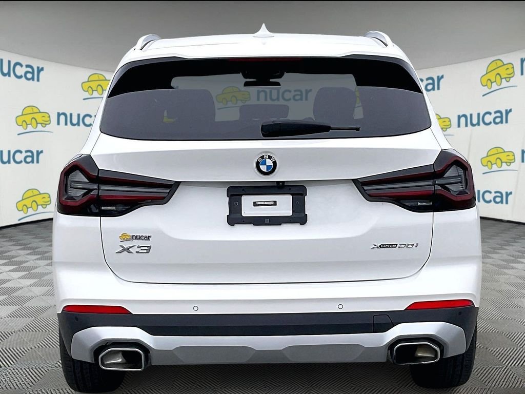 Used 2022 White BMW xDrive30i image 5