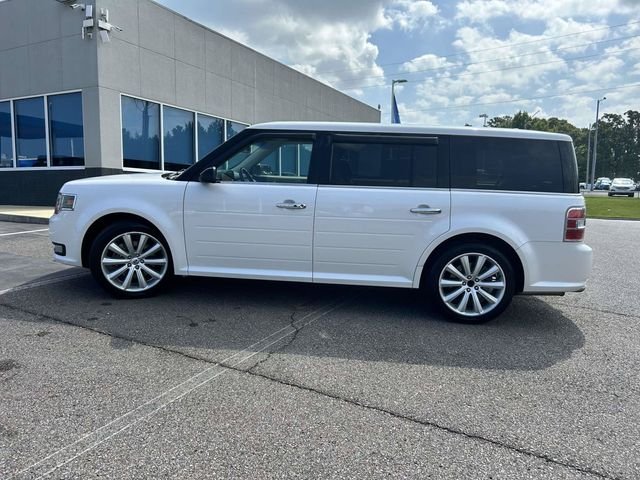 Used 2016 White Ford SEL image 6