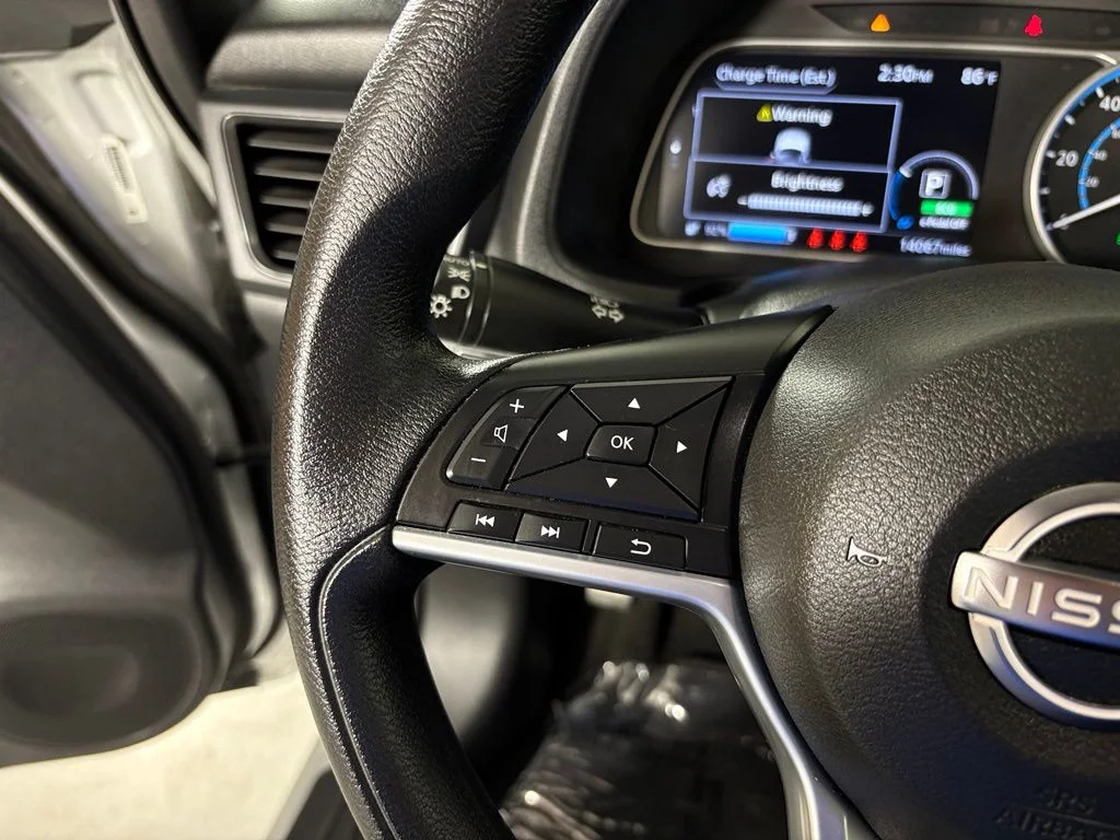 Used 2025 Silver Nissan S image 20