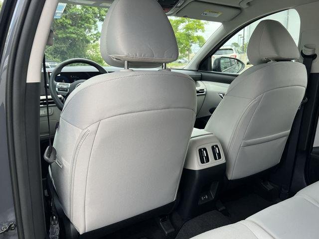 New 2026 Gray Hyundai SEL FWD image 31