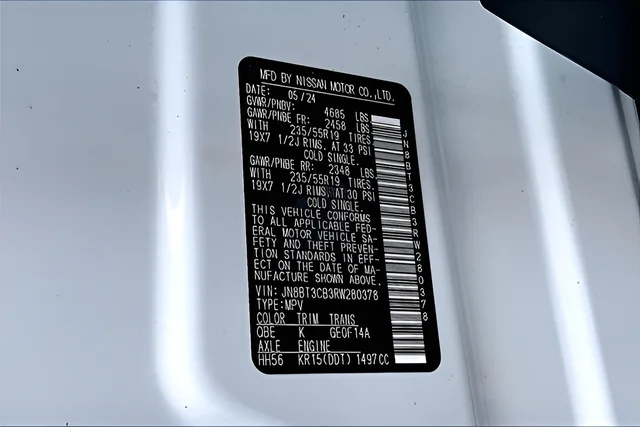 Used 2024 White Nissan SL image 16