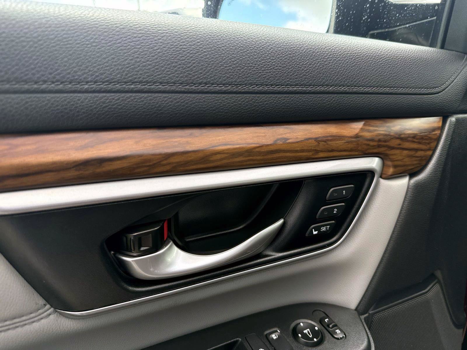 Used 2018 Dark Cherry Honda EX-L image 18