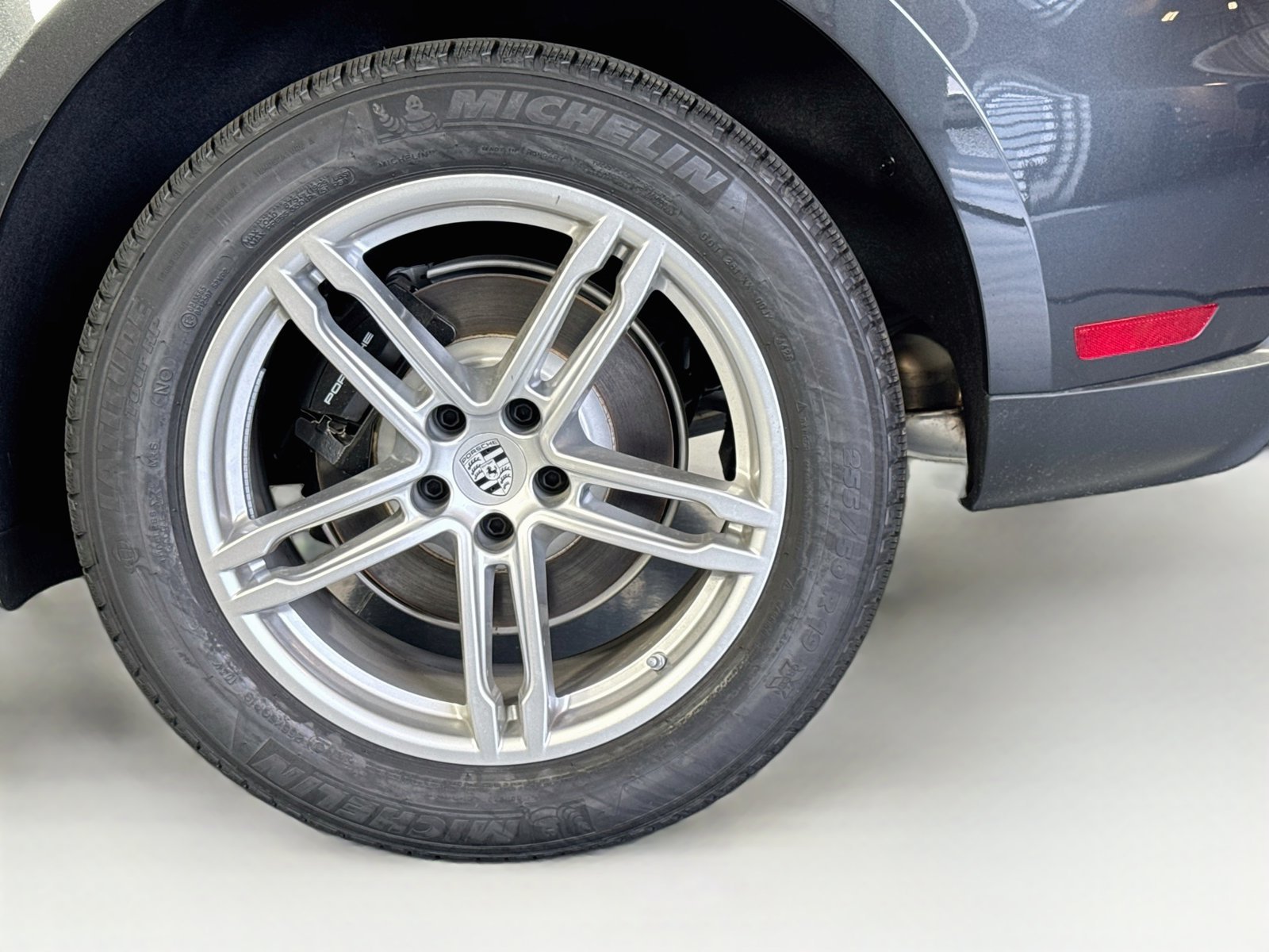 Used 2026 Volcano Grey Metallic Porsche  image 24