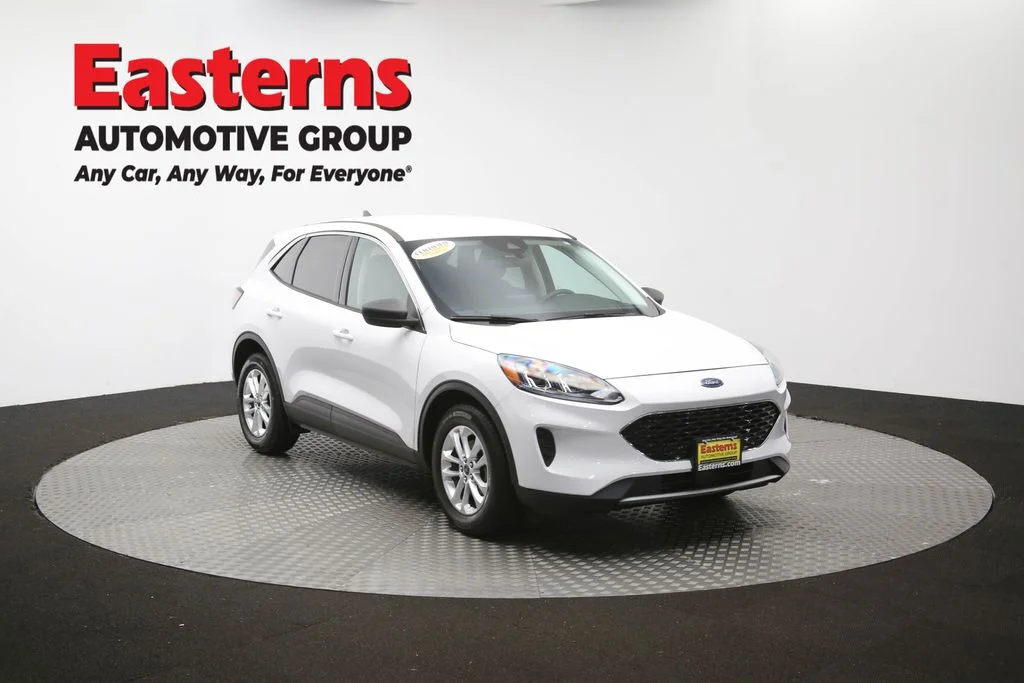 Used 2022 White Ford SE image 49