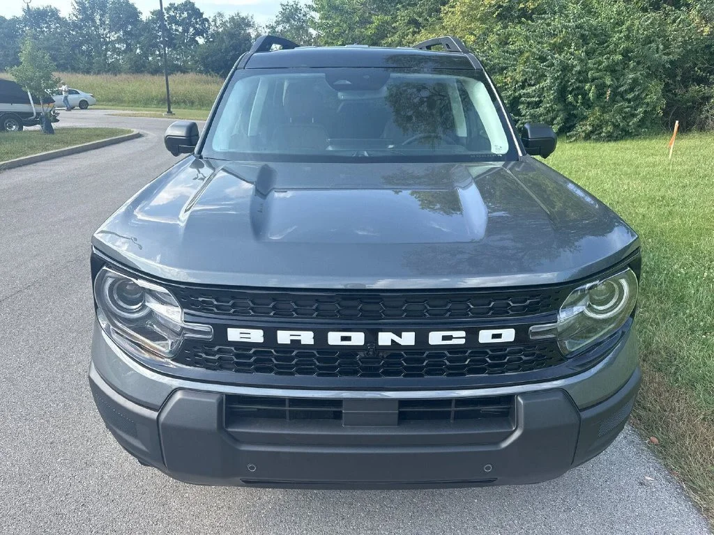 New 2026 Gray Ford Outer Banks image 10