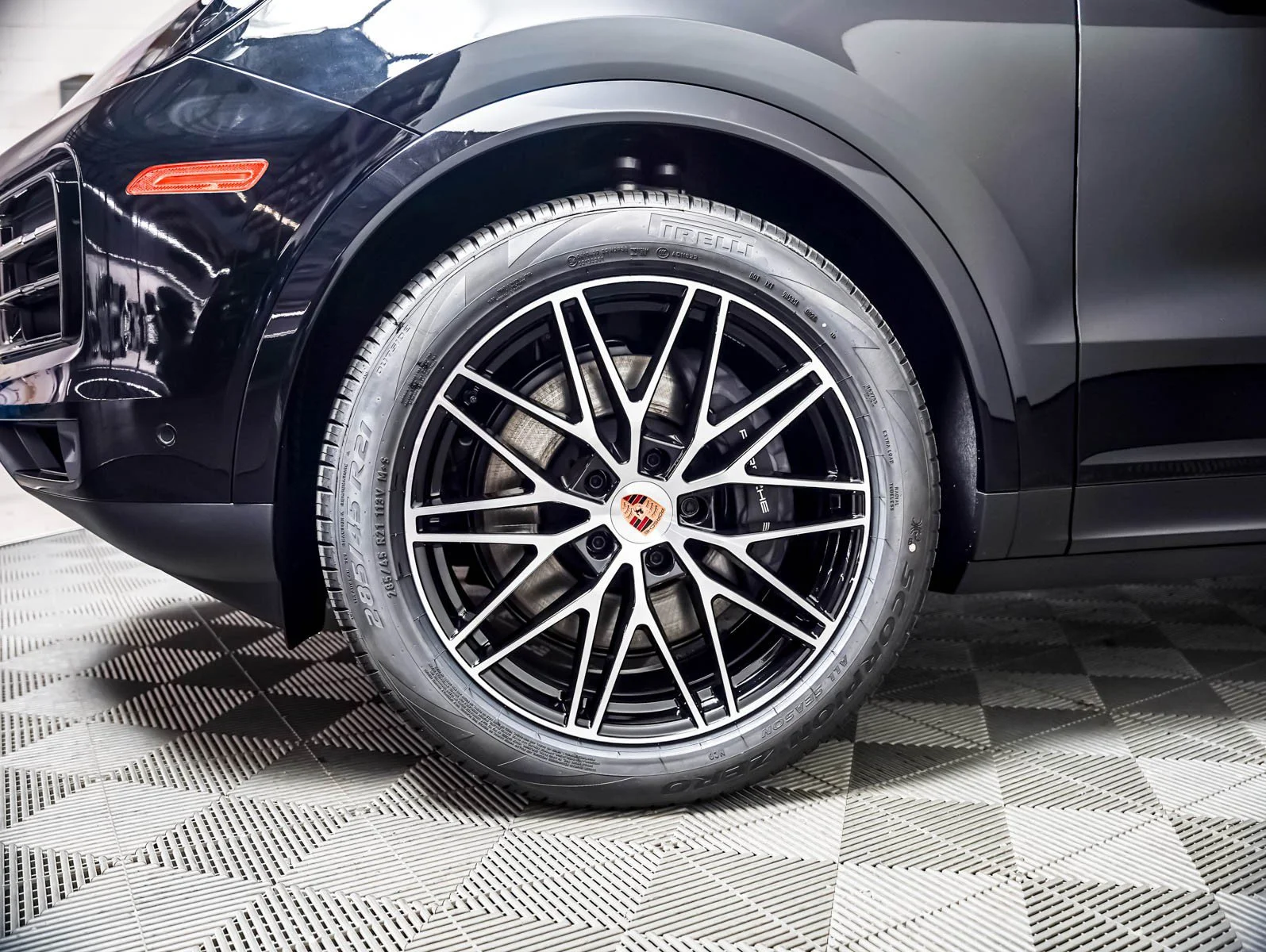 New 2026 CHROMITE BLACK Porsche Coupe image 14