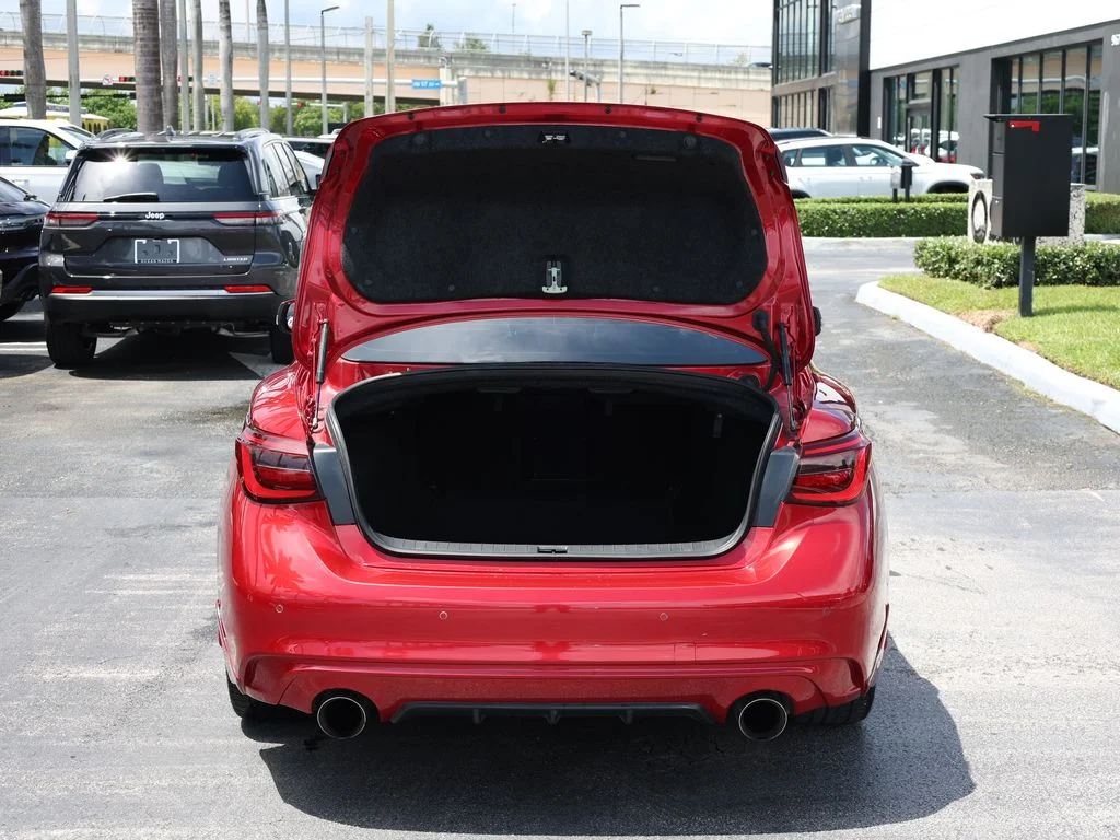 Used 2021 Red INFINITI 3.0t LUXE image 7