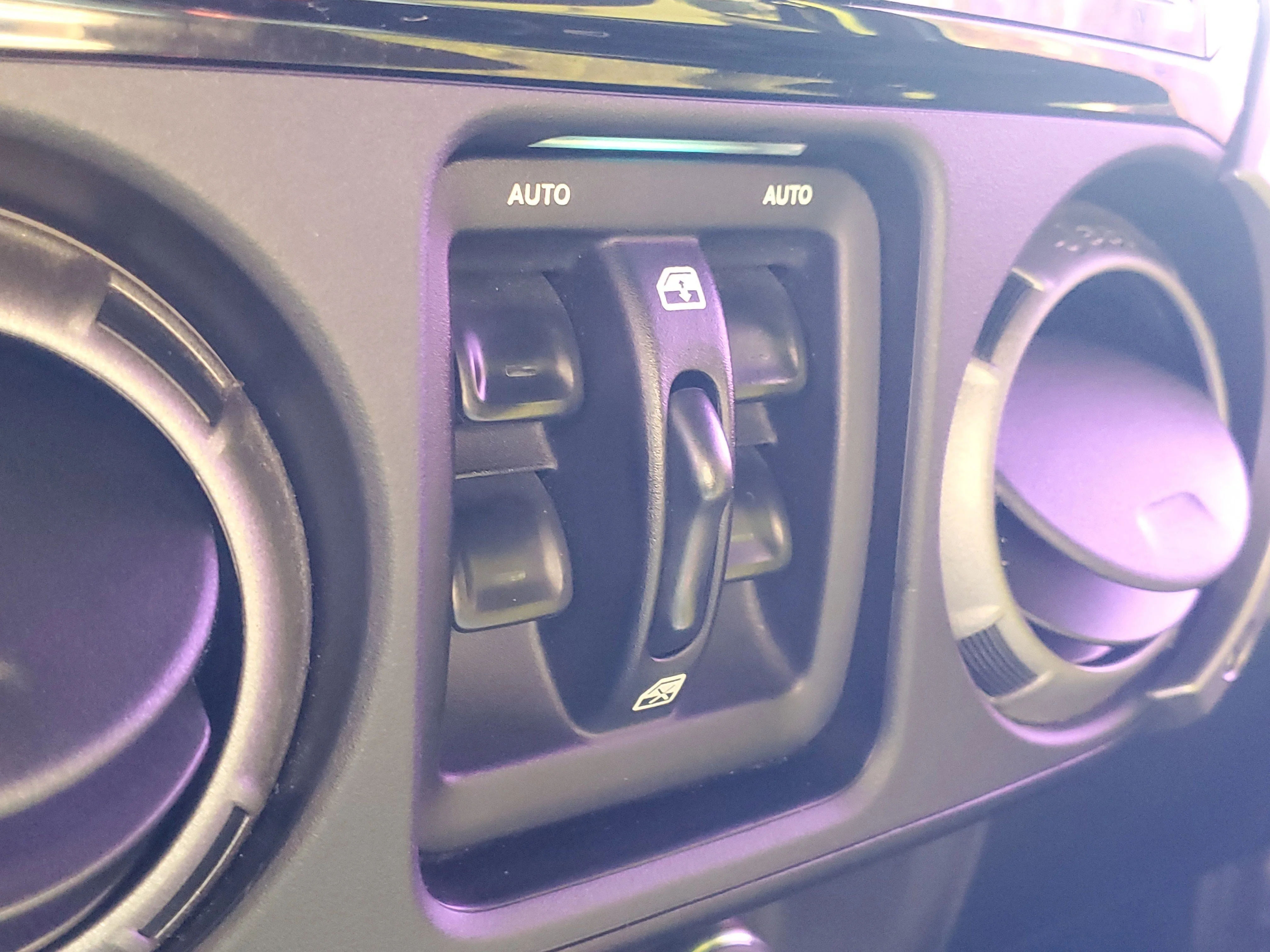 2017 Jeep Wrangler Unlimited Sport S - Photo 34