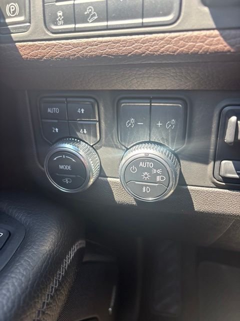 Used 2021 Gray GMC Denali image 12