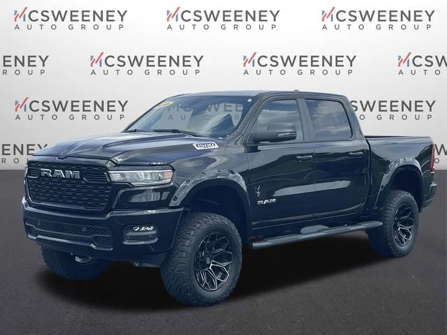 New 2025 Diamond Black Crystal Pearl-Coat Exterior Paint RAM Big Horn/Lone Star image 7