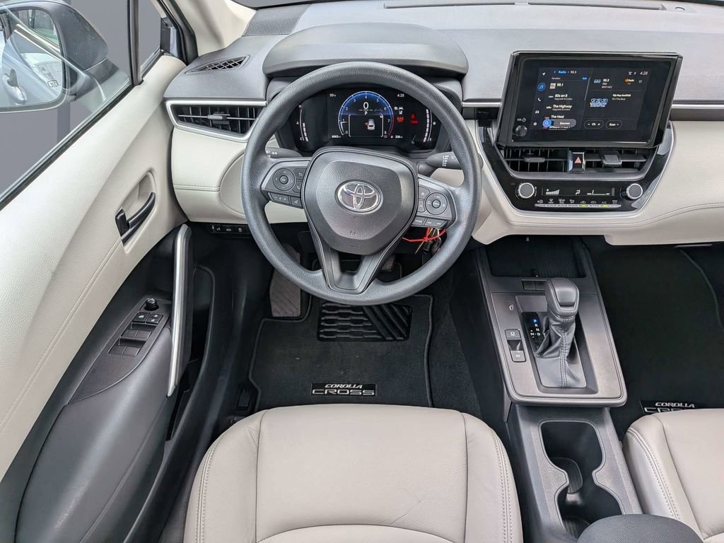 Used 2026  Toyota L image 17