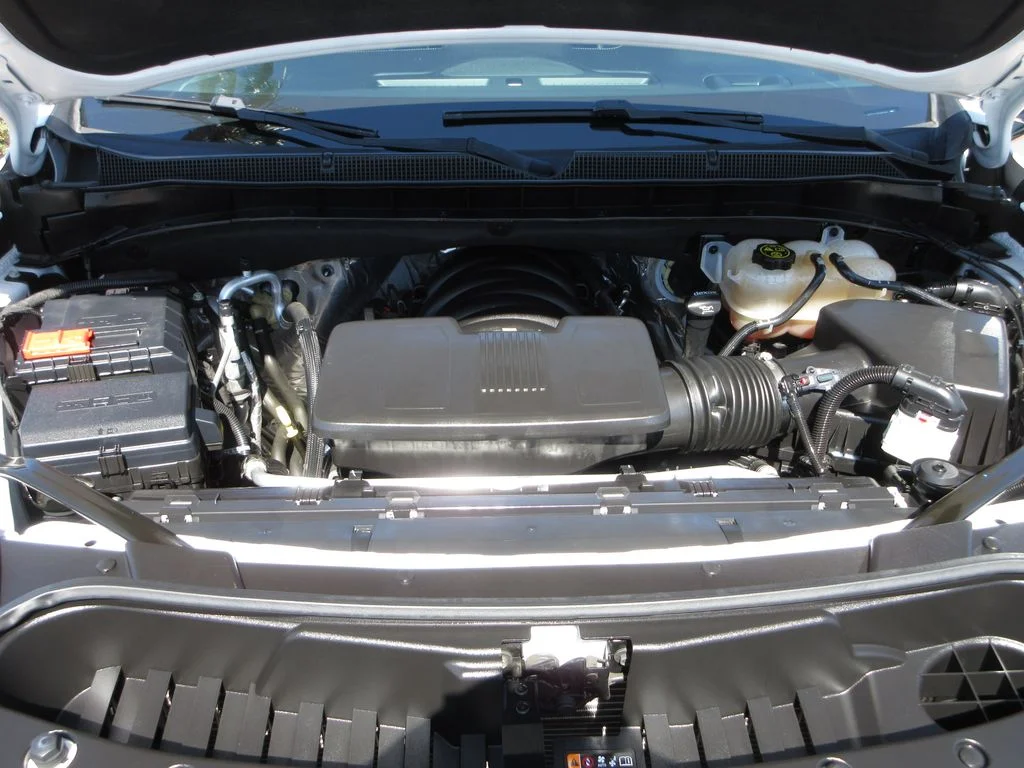 Certified Used 2023 Summit White Chevrolet Premier image 29