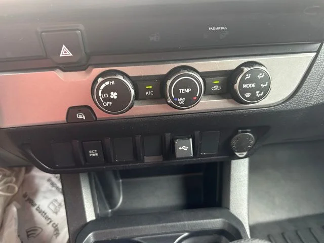 Certified Used 2022 Silver Toyota SR5 image 30