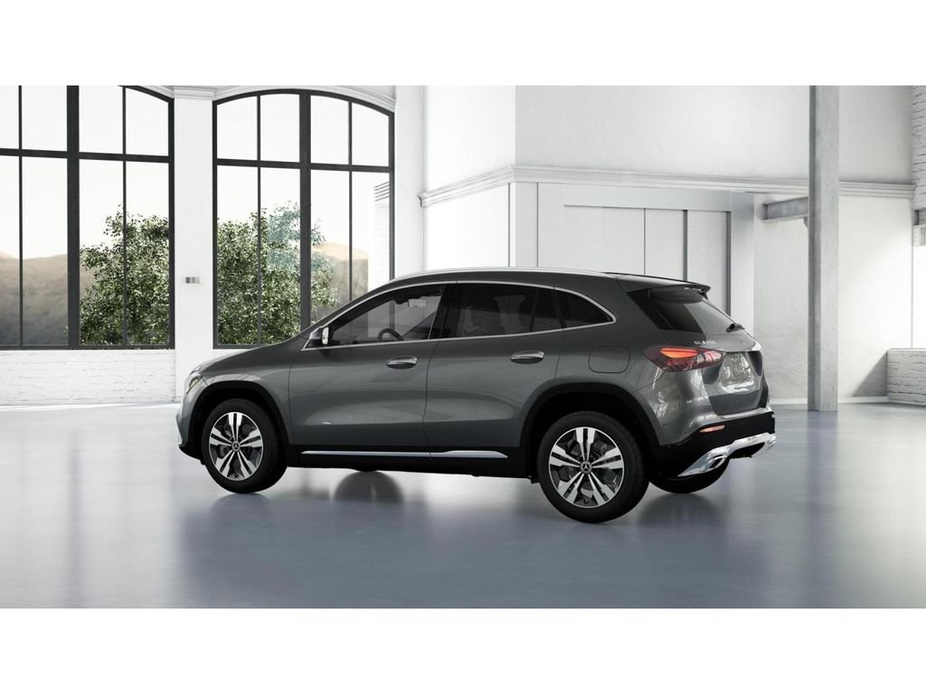 New 2026 Mountain Grey Metallic Mercedes-Benz GLA 250 image 31