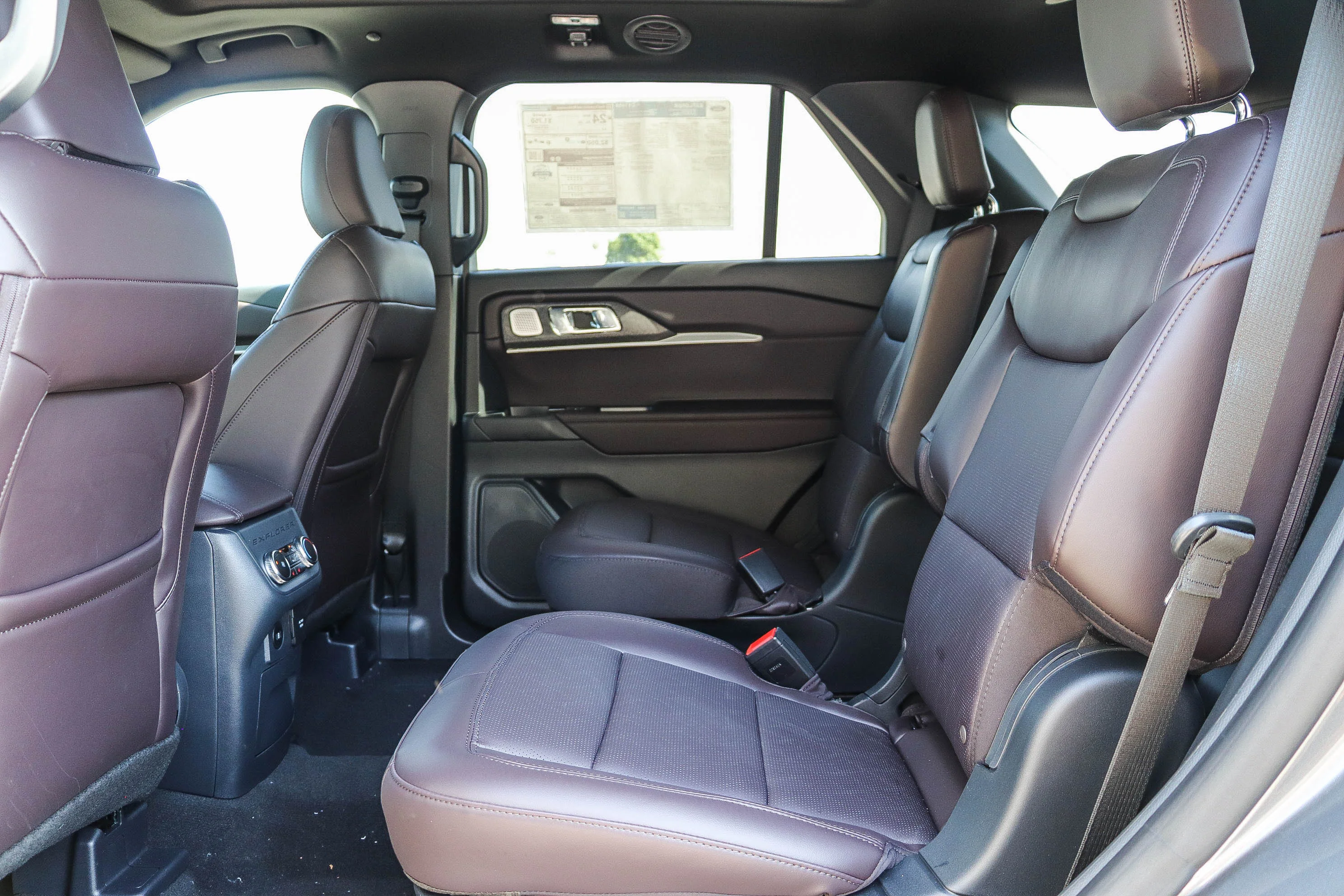 New 2026 Carbonized Gray Metallic Ford Platinum™ image 21