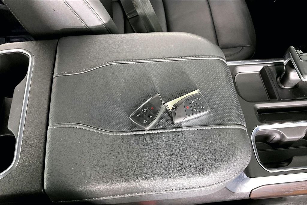 Certified Used 2024 Silver GMC SLT image 32