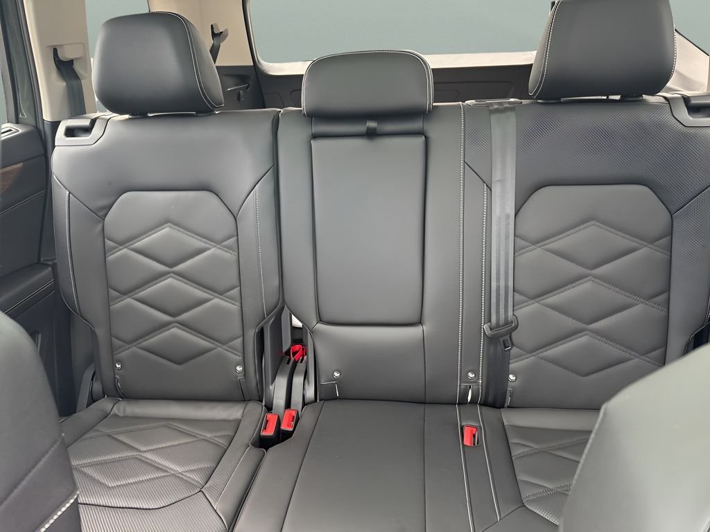 2026 Volkswagen Atlas SE w/Tech - Photo 23