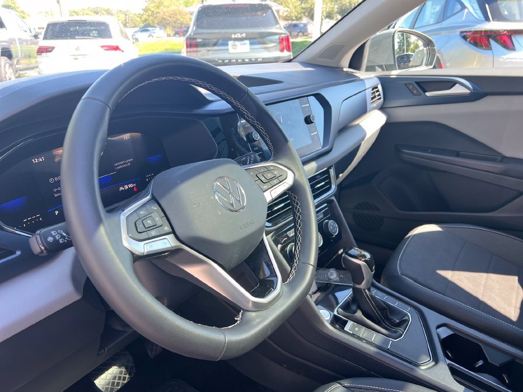 Certified Used 2023 Pure Gray Volkswagen 1.5T SE image 10