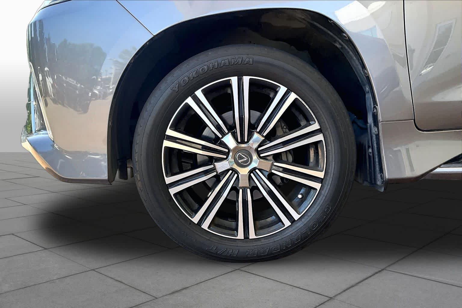 Used 2019 Nebula Gray Pearl Lexus  image 9