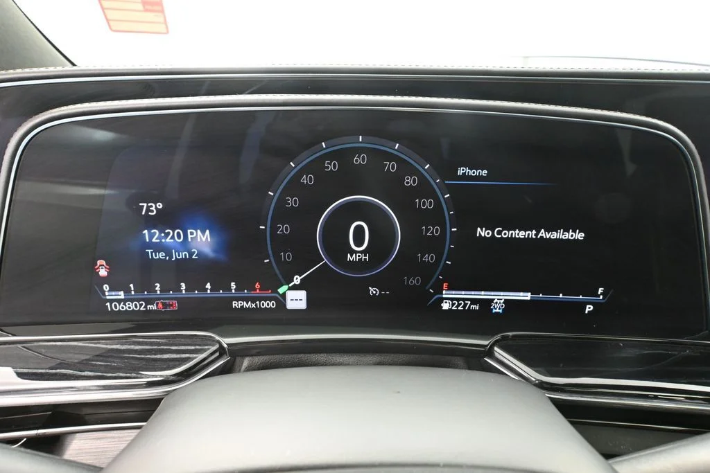 Used 2021 White Cadillac Sport image 34