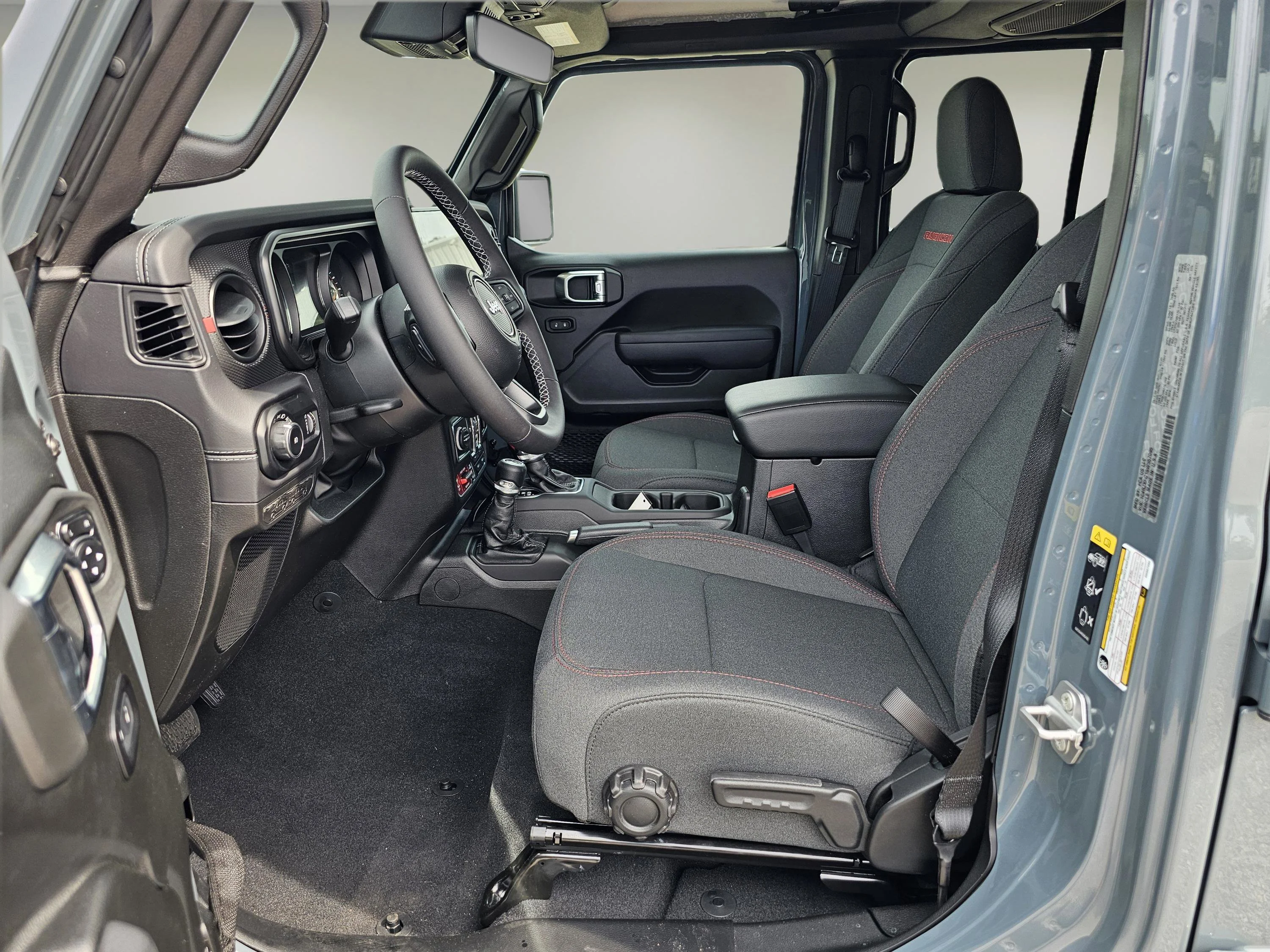 2025 Jeep Wrangler 4-Door Rubicon - Photo 17