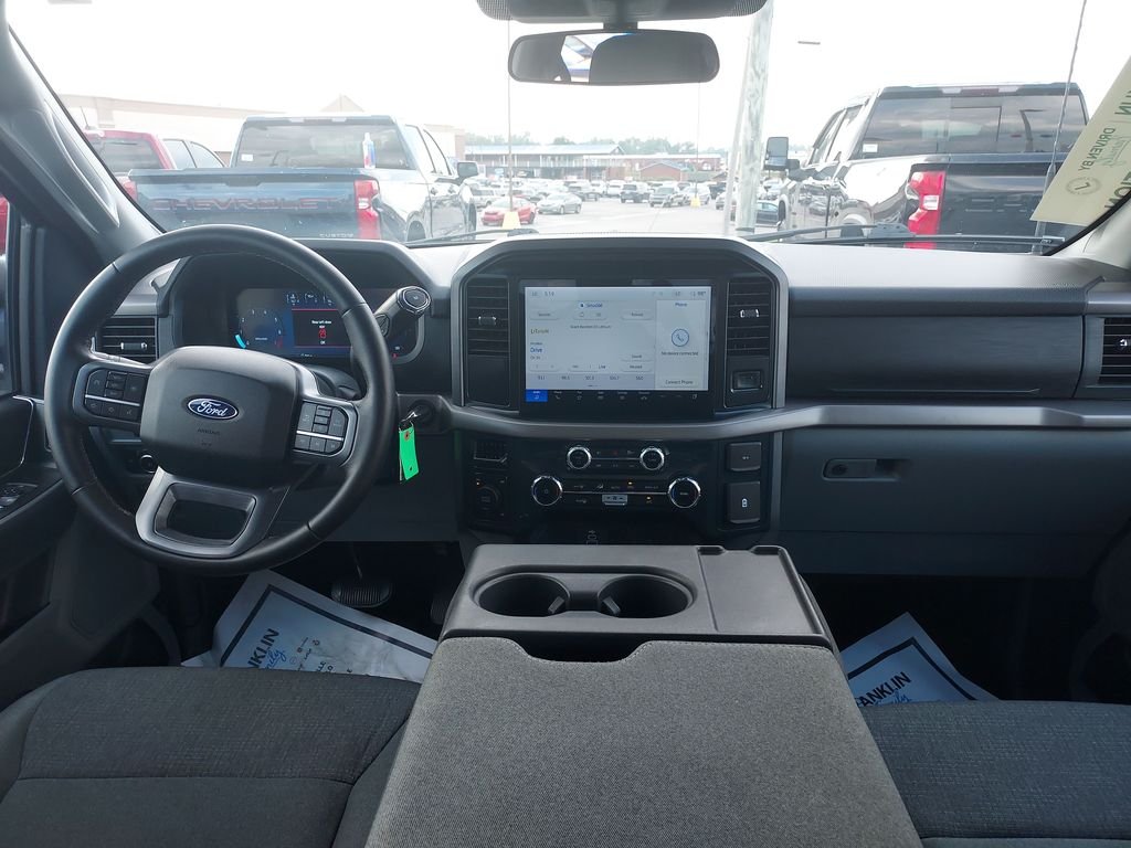 Used 2025 Silver Ford XLT image 15