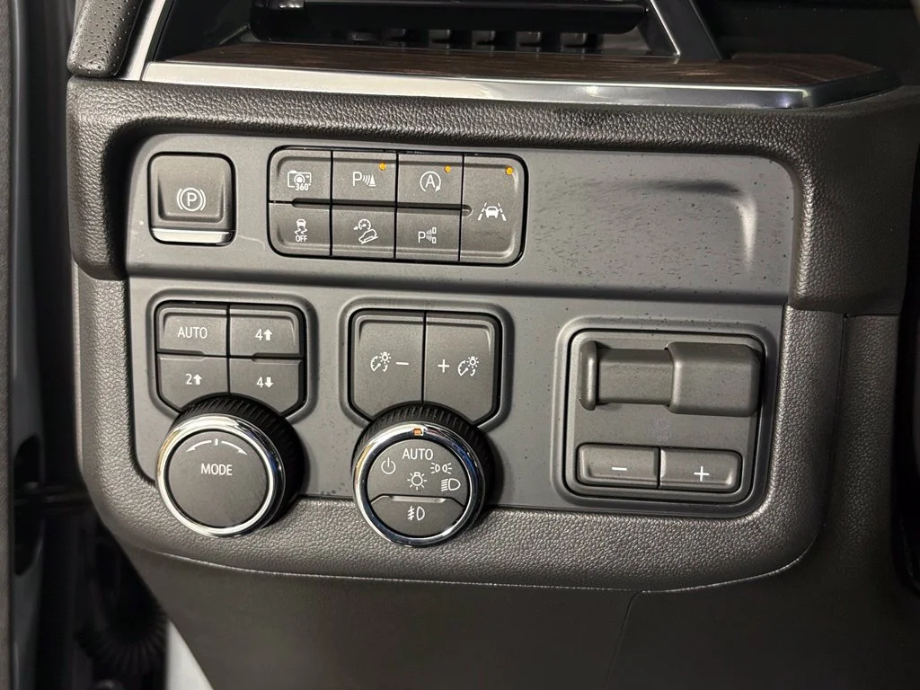 2027 Chevrolet Tahoe Premier - Photo 28