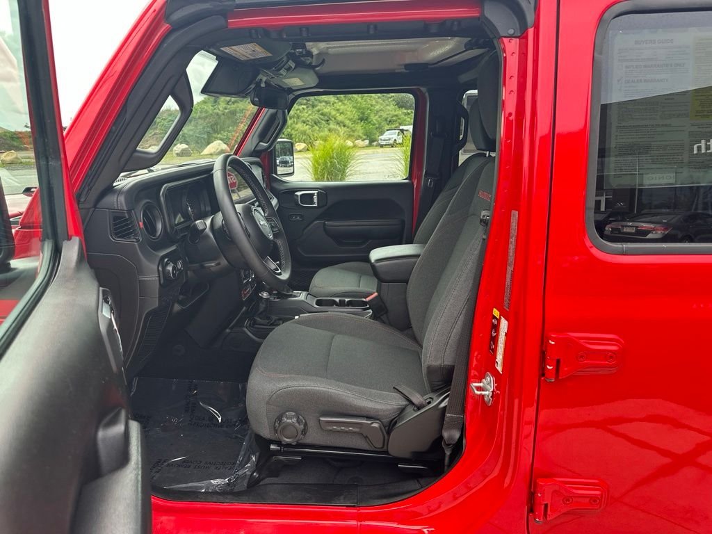 Used 2025 Red Jeep Rubicon image 18