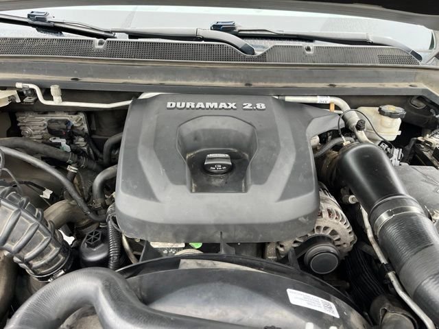 Used 2017 Silver GMC SLT image 33