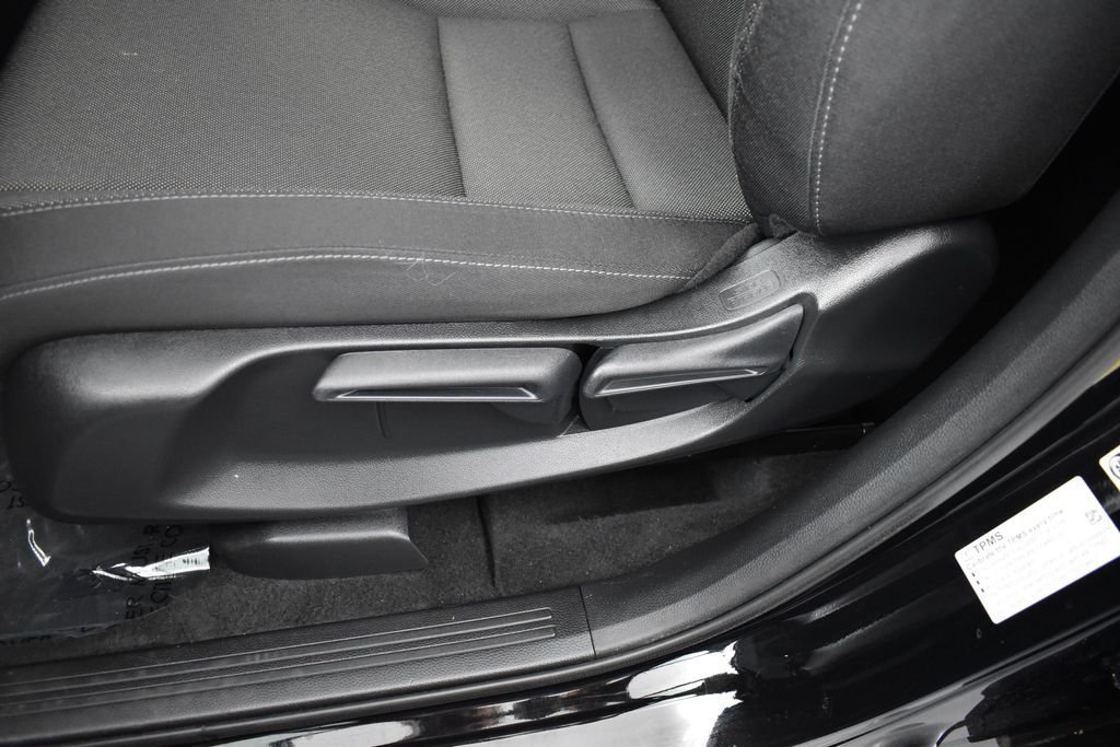 Used 2025 Black Honda LX image 8