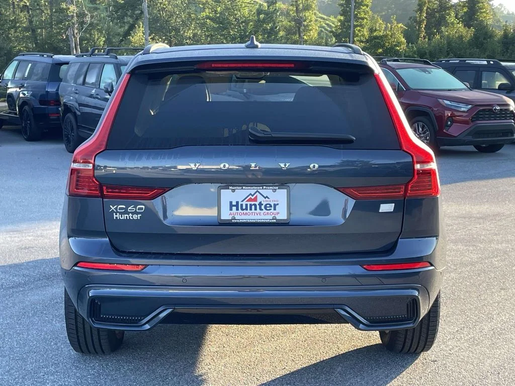 Used 2024 Denim Blue Metallic Volvo Plus Dark Theme image 27