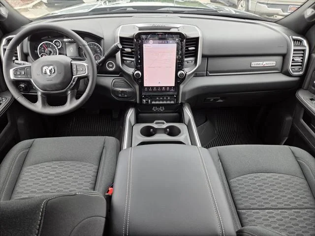 New 2026 Diamond Black Crystal Pearl-Coat Exterior Paint RAM Big Horn image 9