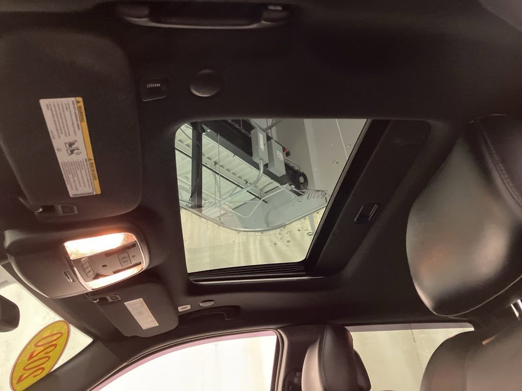 Used 2020 Billet Silver Metallic Clearcoat Jeep Altitude image 8