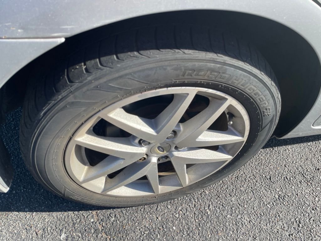 Used 2010 Silver Ford SE image 11