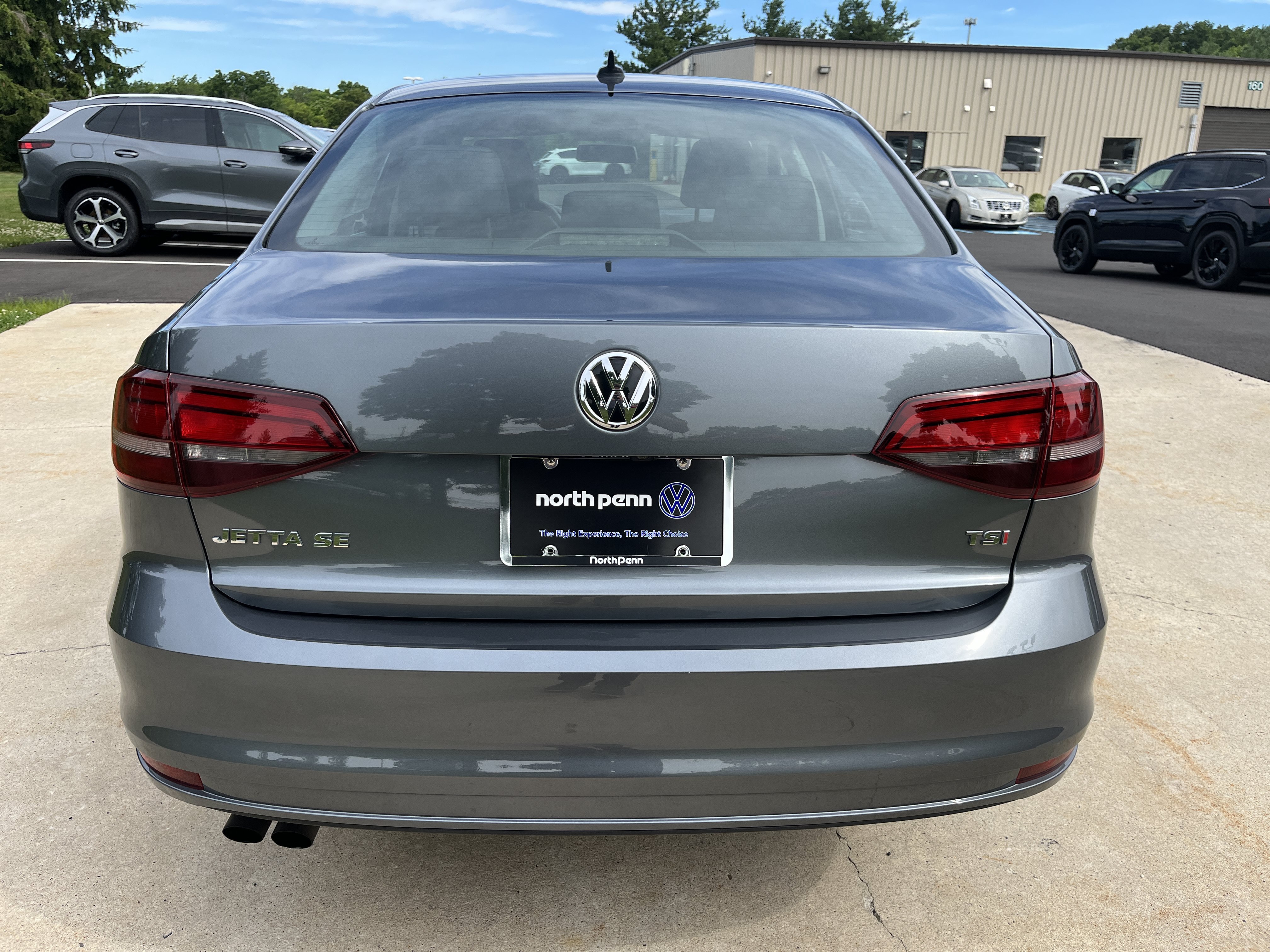 Used 2016 Gray Volkswagen 1.4T SE image 10