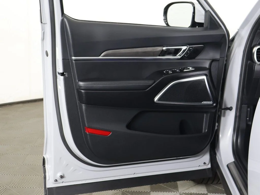 Used 2024 Gray Kia SX X-Line image 29