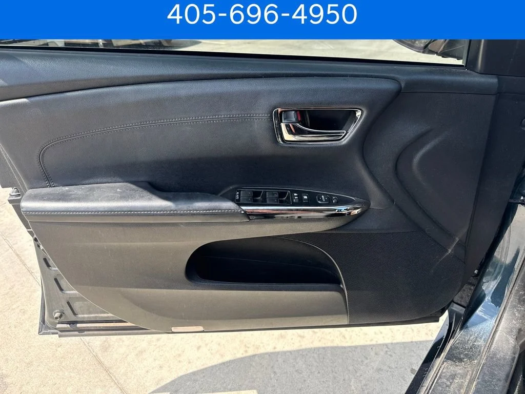 Pre-Owned 2017 Toyota Avalon XLE