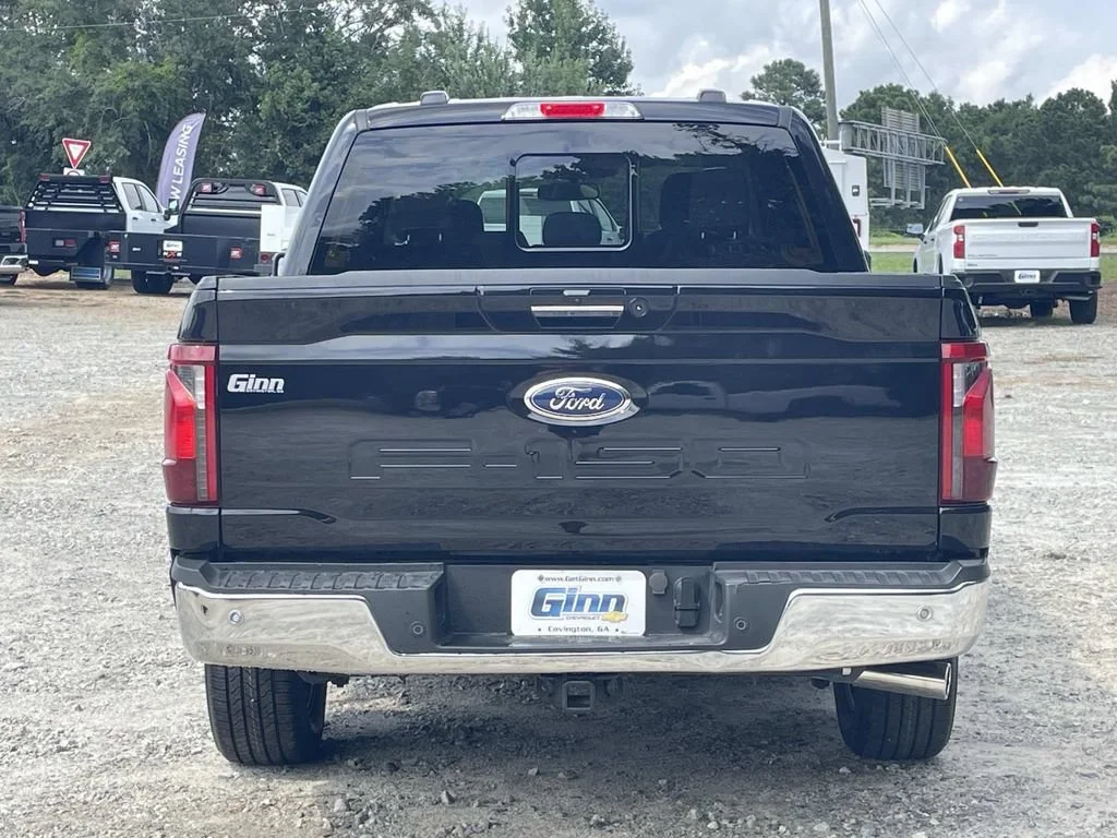 Used 2024 Black Ford XLT image 3