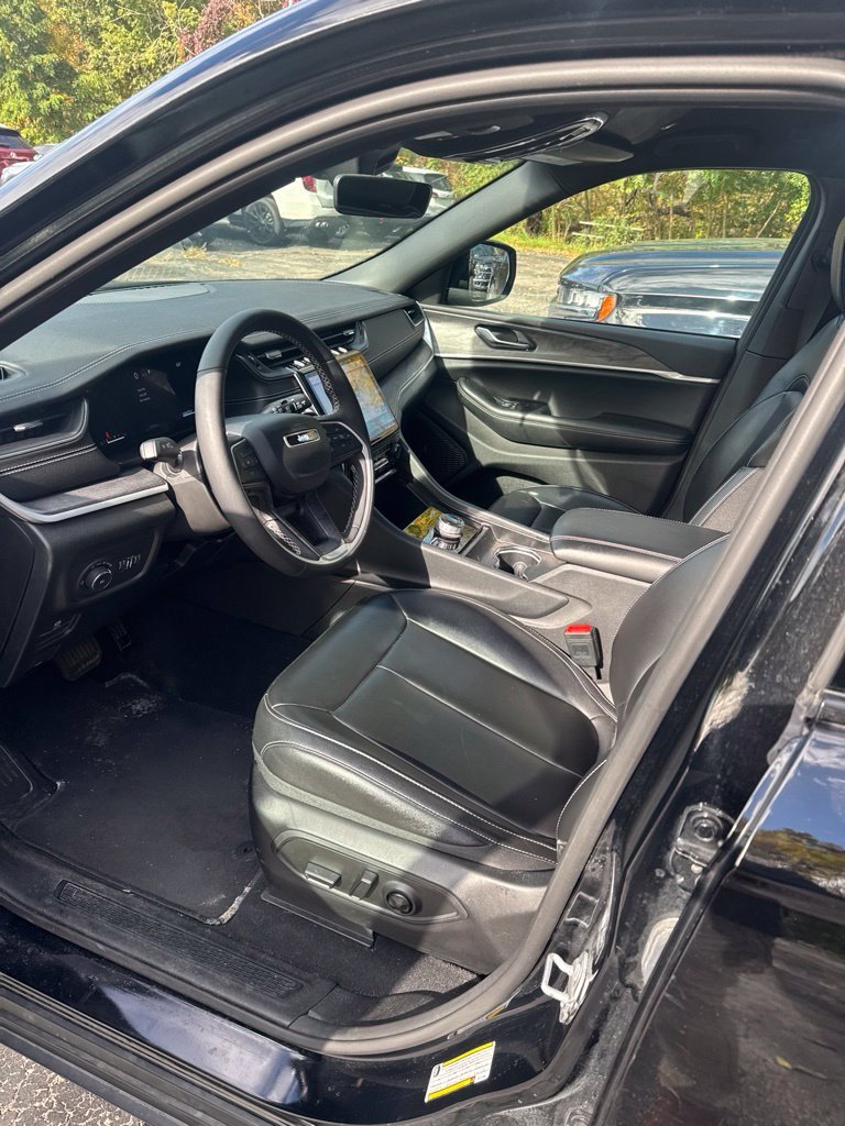 Used 2025 Black Jeep Limited image 12
