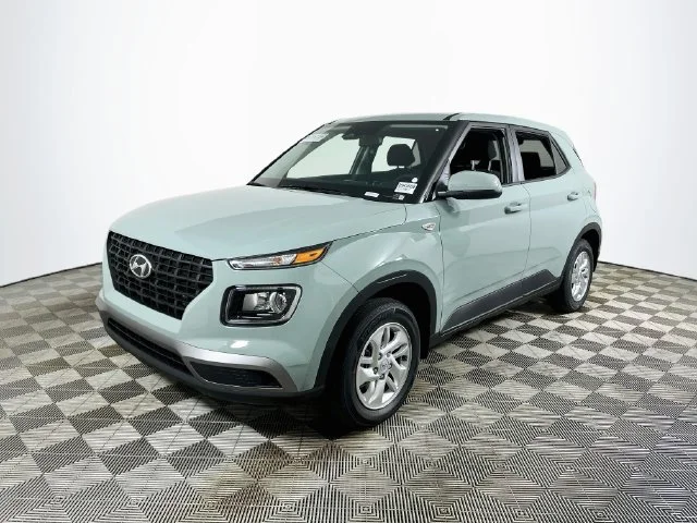 New 2026 Green Hyundai SE image 7