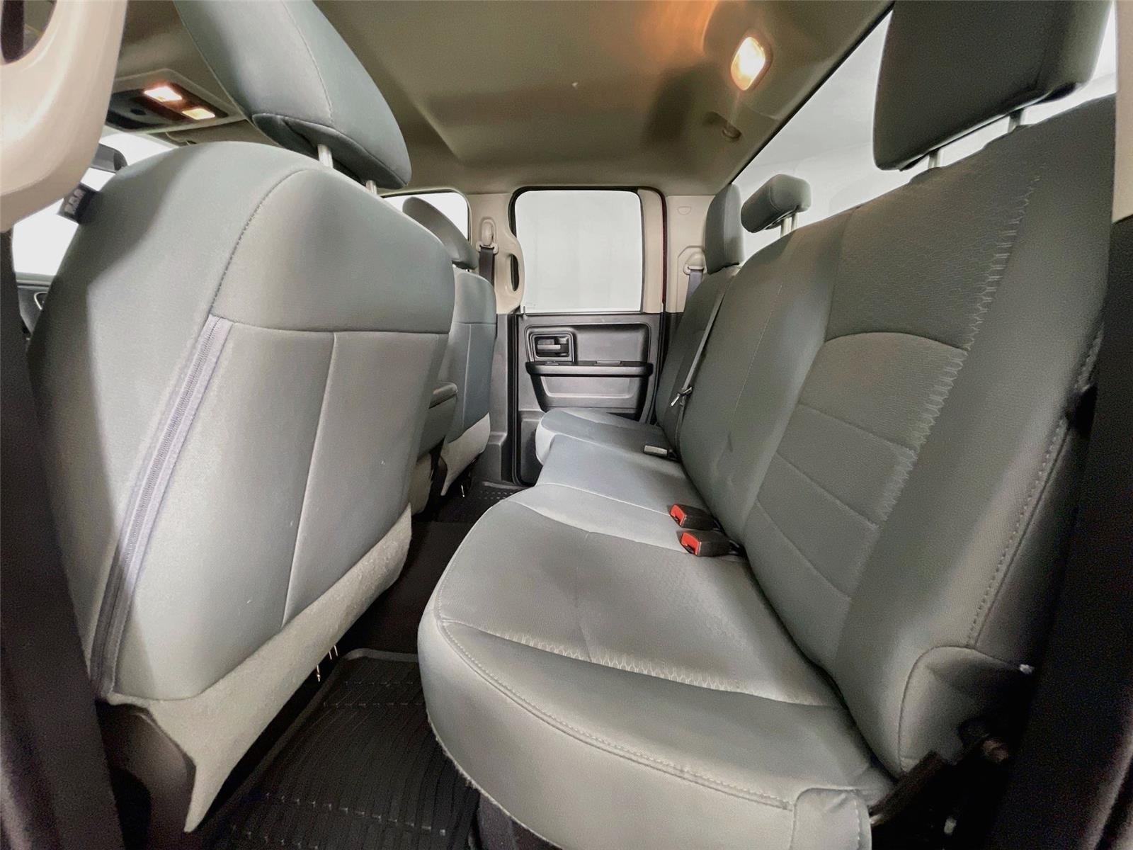 Used 2017 Delmonico Red Pearlcoat Ram Express image 24