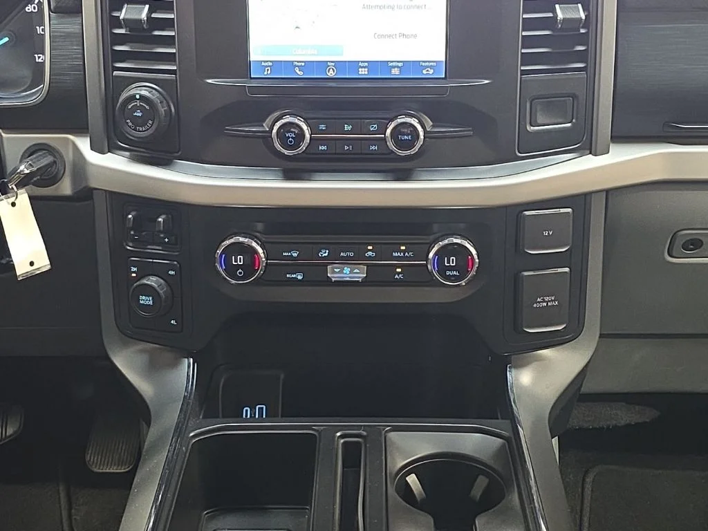 Used 2021 White Ford XLT image 23