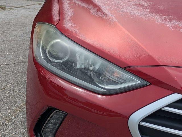 Used 2018 Red Hyundai Value Edition image 9