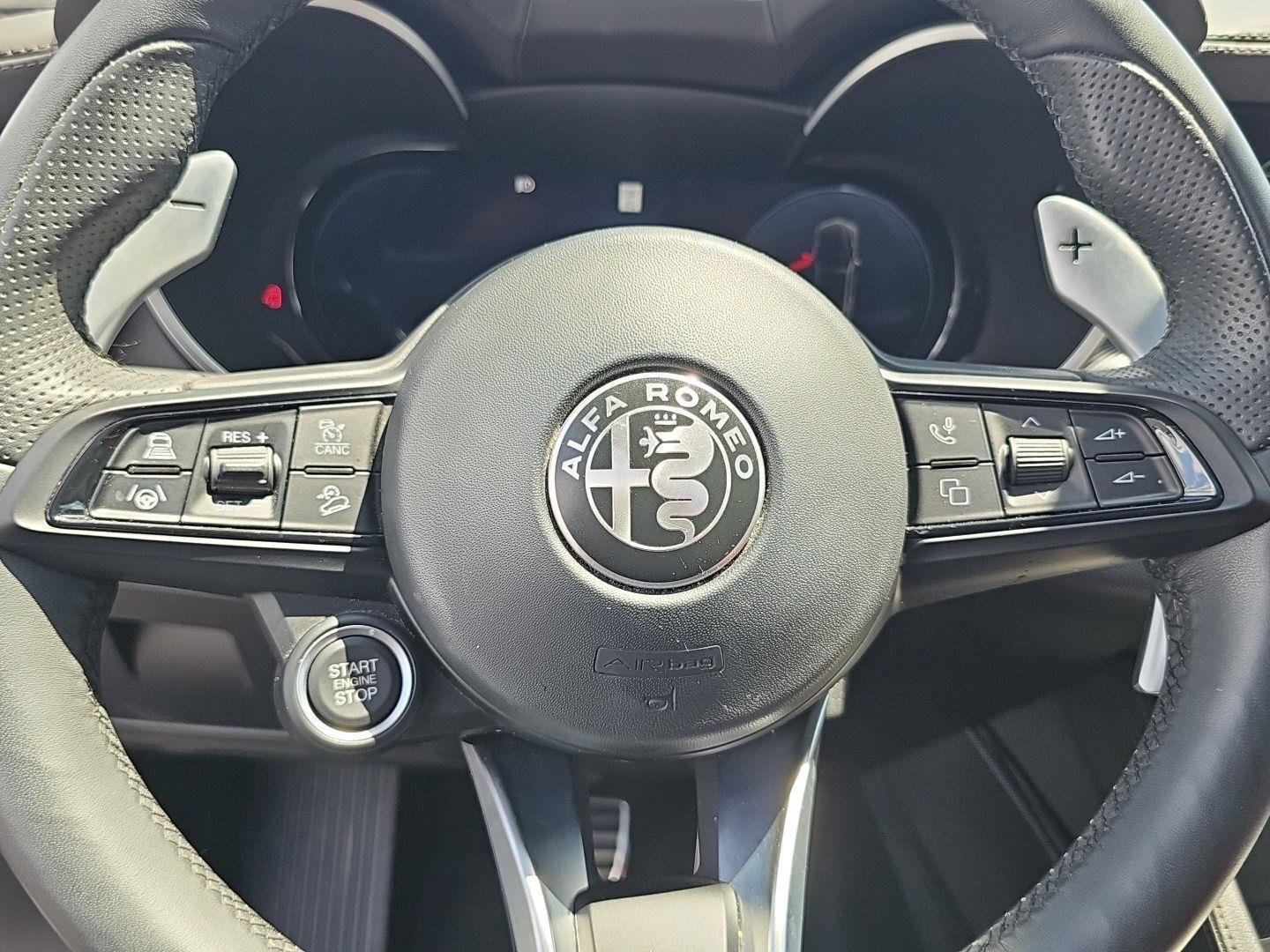 Used 2024 Alfa White Alfa Romeo Veloce image 20
