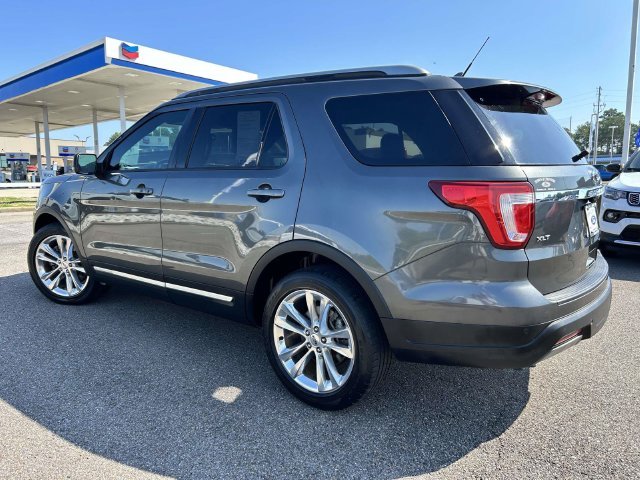 Used 2019 Gray Ford XLT image 33