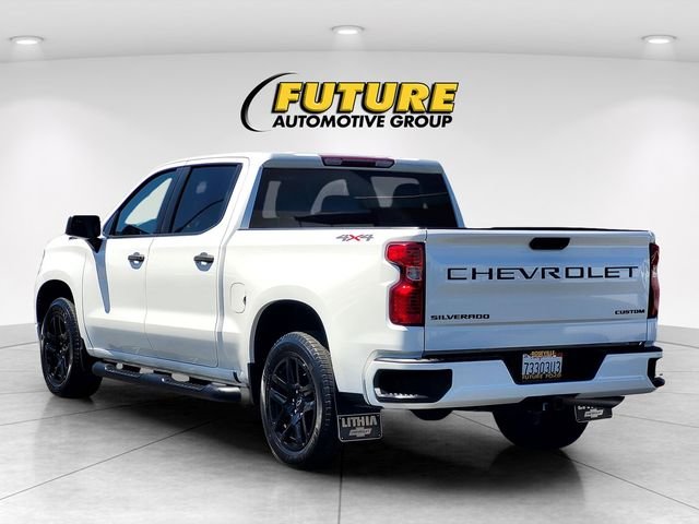Used 2023 White Chevrolet Custom image 6