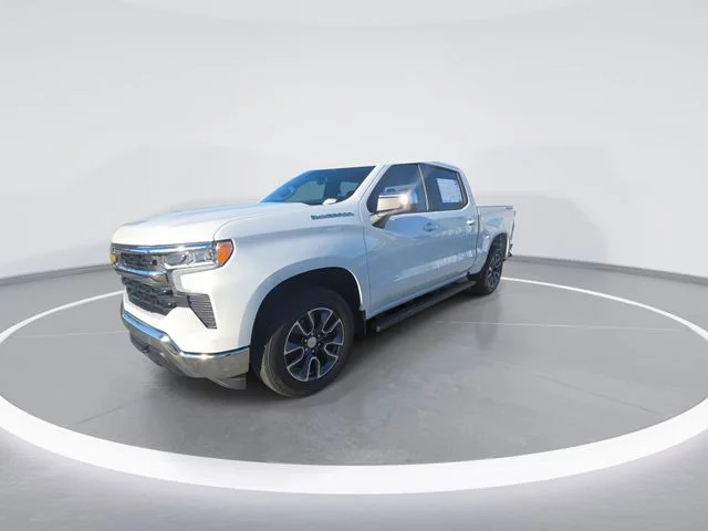Used 2024 White Chevrolet LT image 4